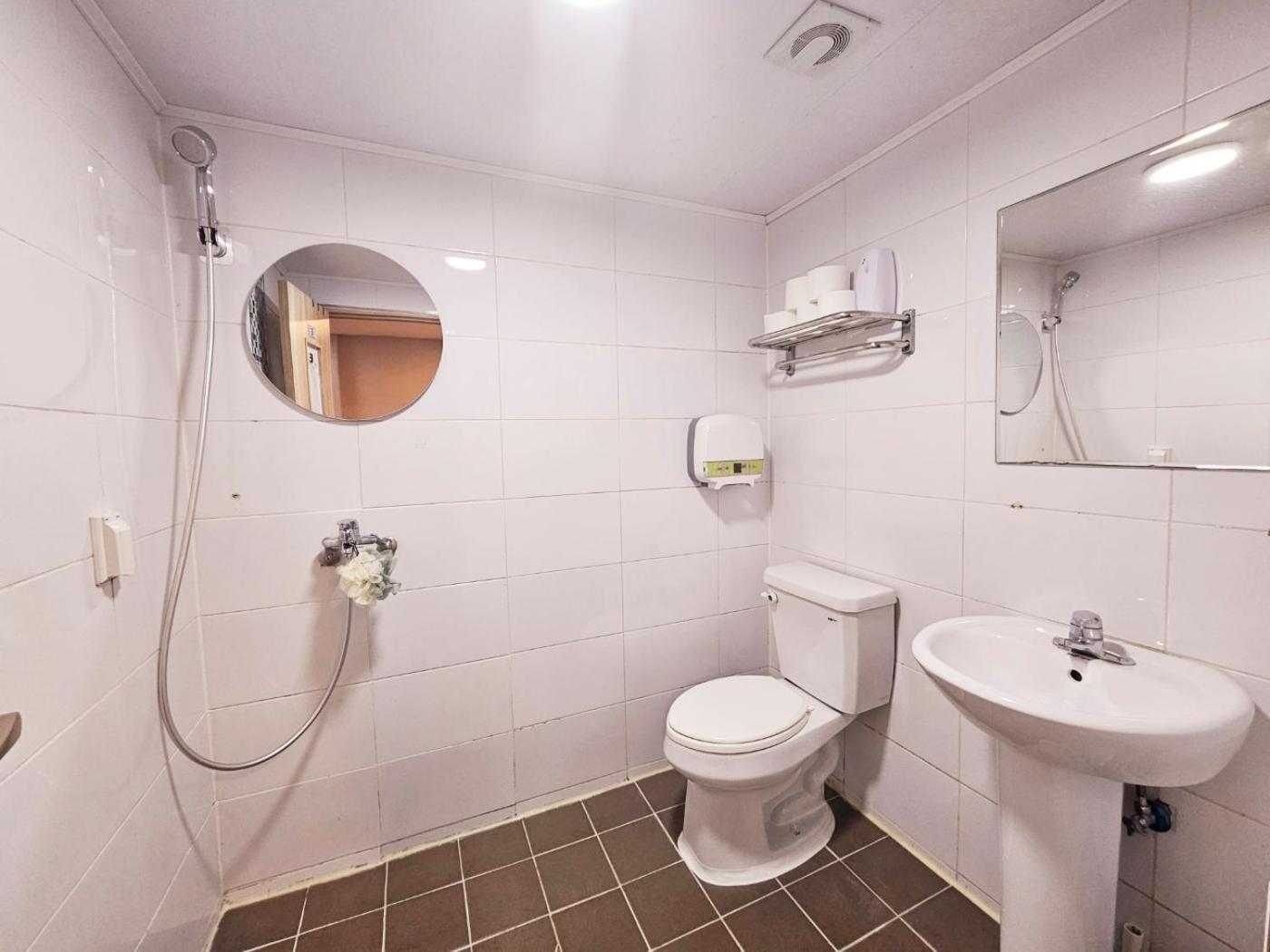 Hongdae Guest House Room#G#E#D#R#M Seoul Exterior photo